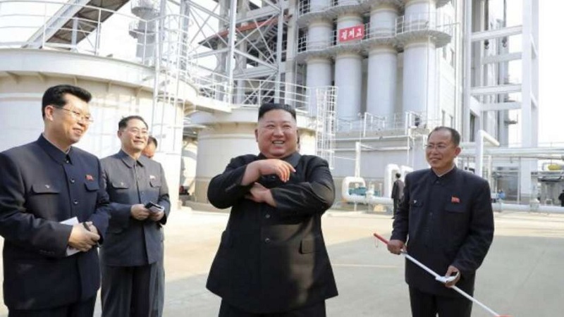 किम जोंग बोले-युद्ध की तैयारी करो और देखा मिसाइलों और परमाणु जखीरा