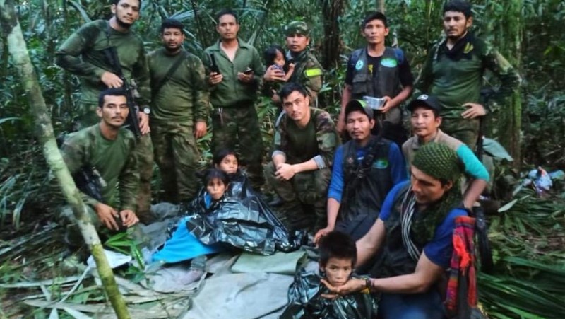 करिश्मा कुदरत का ! विमान दुर्घटना के 40 दिन बाद अमेजन के जंगल में जिंदा मिले 4 नन्हे बच्चे